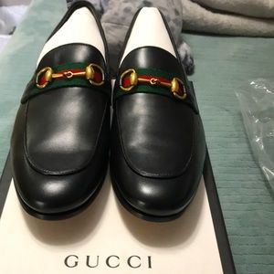 Gucci size 9 brand new shoes